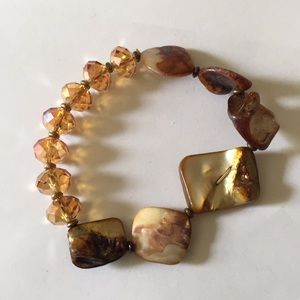 She’ll mop faced glass beads bracelet
